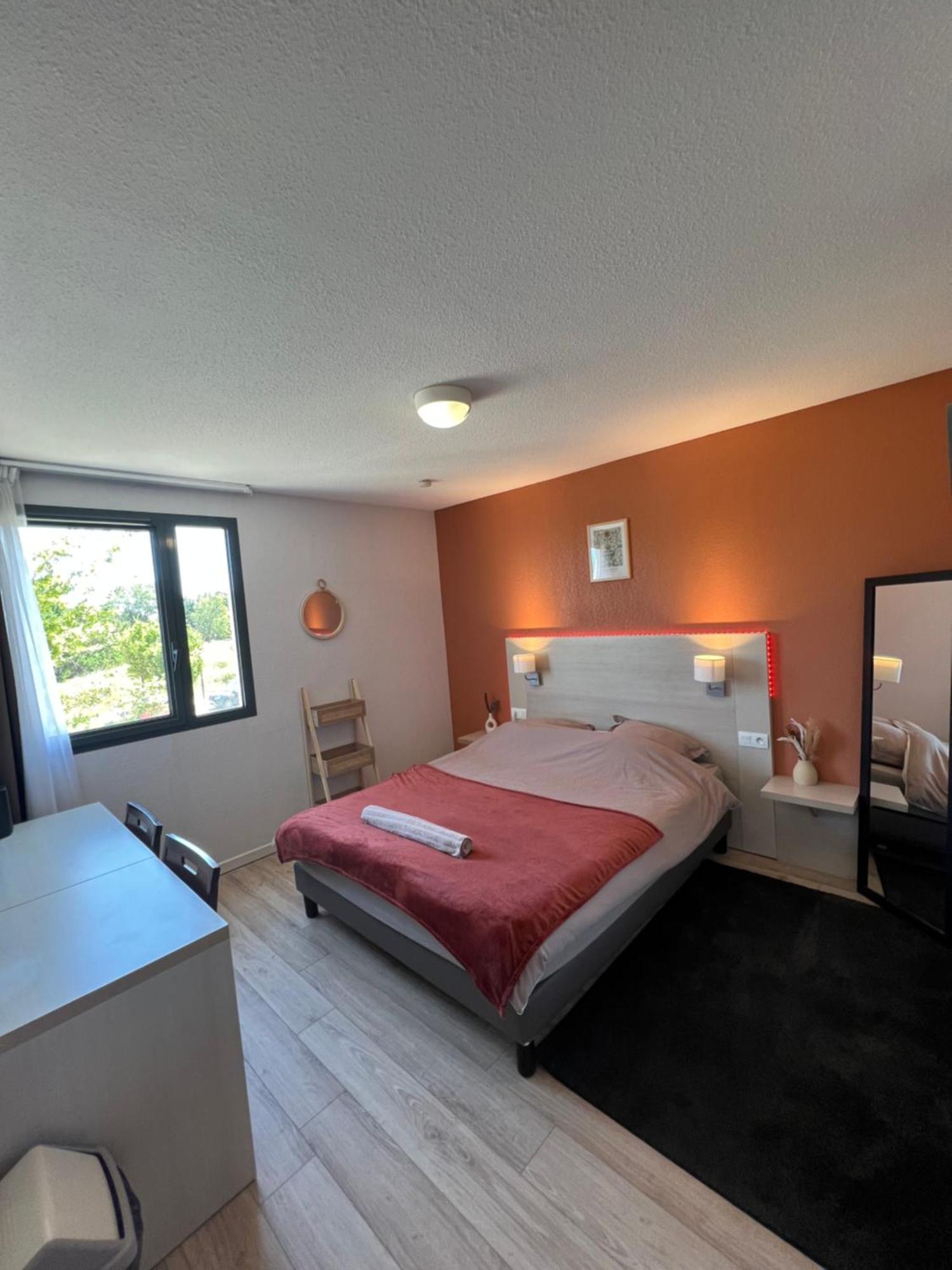 Studio Appart'Hotel Gare Tgv Avec Place Privee Avignon Bagian luar foto